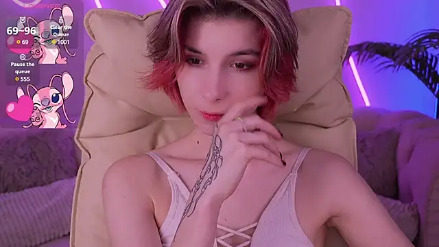 HaylaAmber online show from 03-04-25, 11:11