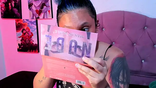 Mila nixon02 online show from 04-25-26, 03:09