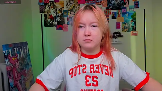 Sara Robinson online show from 03-08-25, 02:55