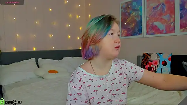 Sara Robinson online show from 01-12-26, 02:39