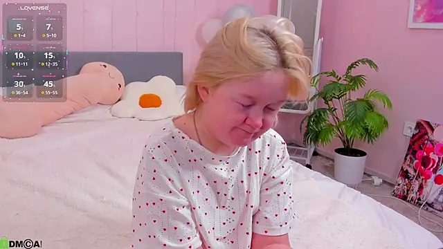 Sara Robinson online show from 03-22-26, 02:48