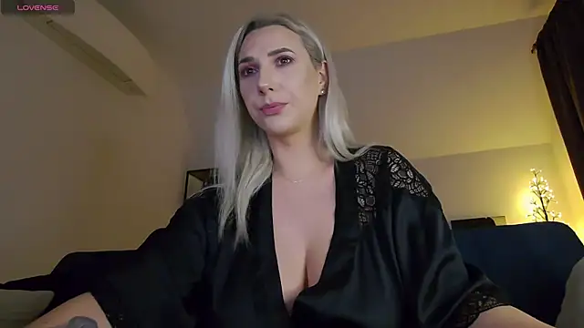 KhloeK online show from 12-05-25, 04:58