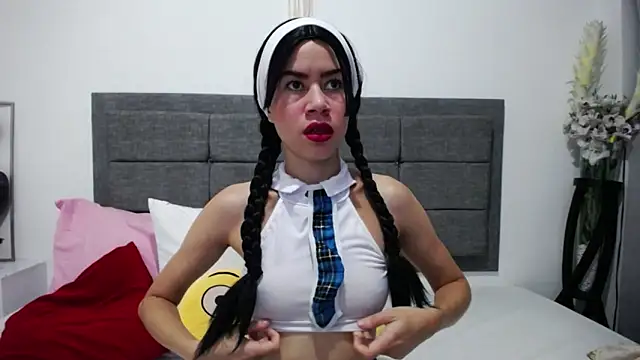 Snapshot of Vicky_Love_ chatting on 02-22-25, 10:40 Vicky Love online show from 02-22-25, 10:40