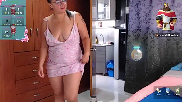 Snapshot of miia-big1boobs_ chatting on 11-21-25, 03:22 miia-big1boobs online show from 11-21-25, 03:22