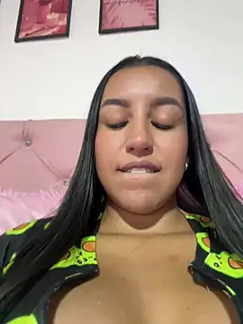 Tamara Roberts1 online show from 01-26-25, 05:23