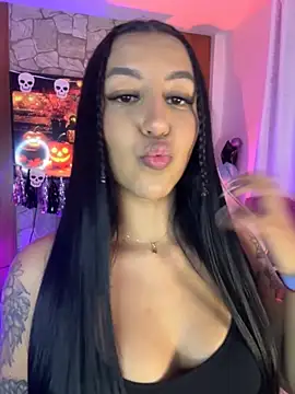 Tamara Roberts1 online show from 10-08-25, 12:19