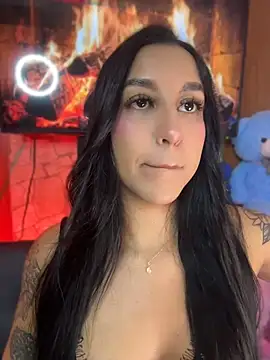 Snapshot of Tamara_Roberts1 chatting on 07-26-26, 02:20 Tamara Roberts1 online show from 07-26-26, 02:20
