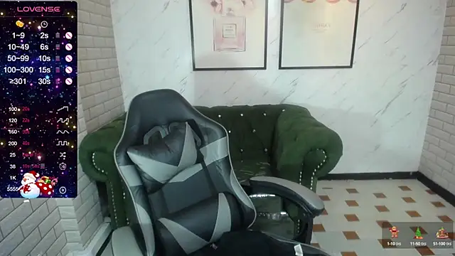 Snapshot of _Charlotte_v chatting on 12-19-24, 02:35 Charlotte v online show from 12-19-24, 02:35