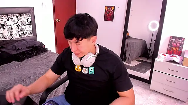 setsuna10 online show from 03-08-25, 08:35