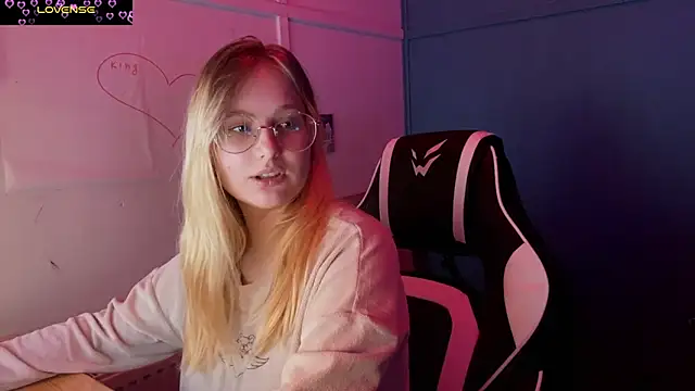 JacyWinslat online show from 03-08-25, 06:16