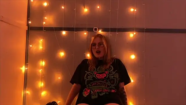 JacyWinslat online show from 11-10-25, 01:48