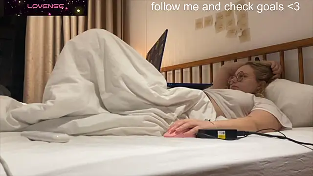 JacyWinslat online show from 12-22-25, 12:57