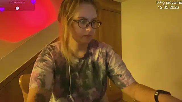 Snapshot of JacyWinslat chatting on 05-12-26, 05:54 JacyWinslat online show from 05-12-26, 05:54