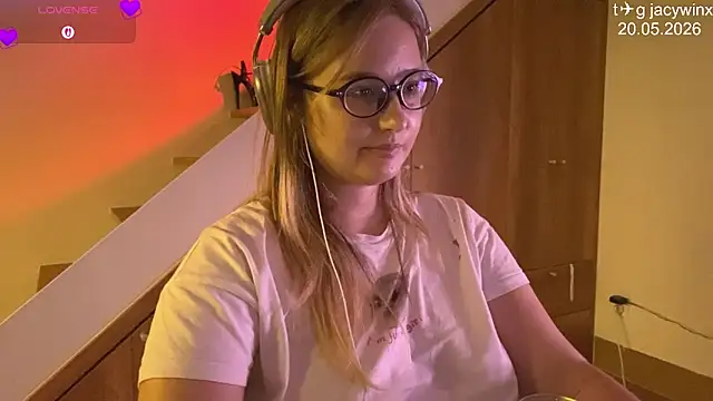 Snapshot of JacyWinslat chatting on 05-20-26, 02:34 JacyWinslat online show from 05-20-26, 02:34