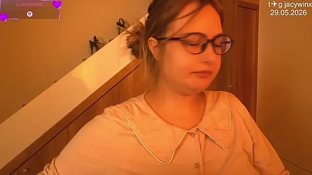 Snapshot of JacyWinslat chatting on 05-29-26, 10:13 JacyWinslat online show from 05-29-26, 10:13