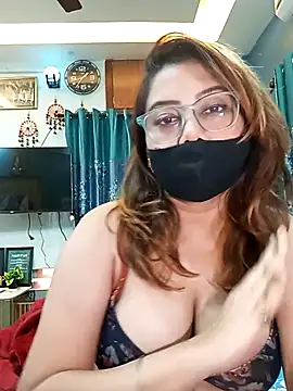 Cute-mona online show from 12-20-25, 08:05