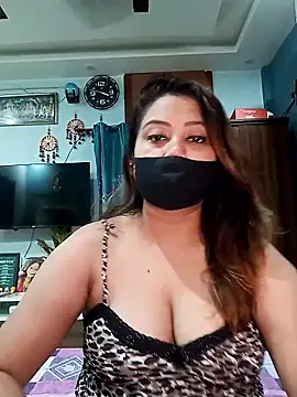 Snapshot of Cute-mona chatting on 06-19-26, 10:19 Cute-mona online show from 06-19-26, 10:19