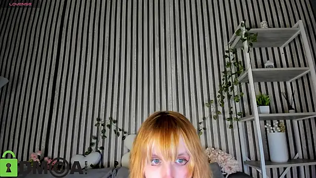Snapshot of Little_Chips chatting on 07-16-26, 05:19 Little Chips online show from 07-16-26, 05:19
