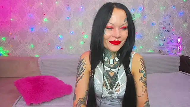 Megan Black Moon online show from 12-27-24, 04:36