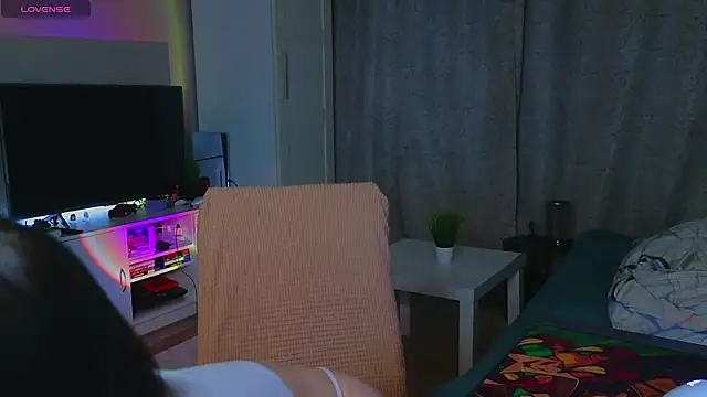 Snapshot of MaryRace chatting on 09-11-25, 01:11 MaryRace online show from 09-11-25, 01:11