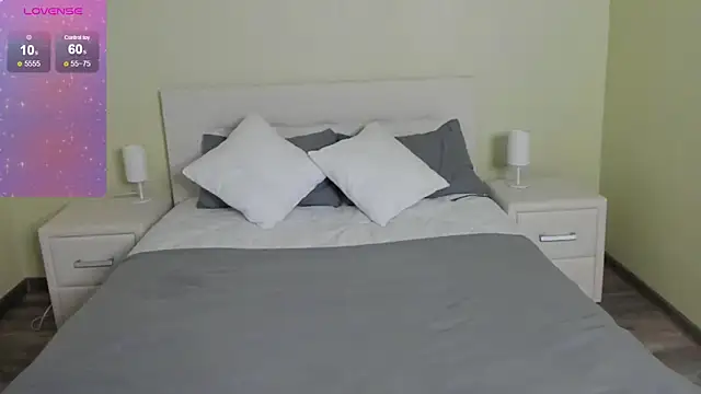 Snapshot of JulieTaylors chatting on 02-23-25, 05:07 JulieTaylors online show from 02-23-25, 05:07