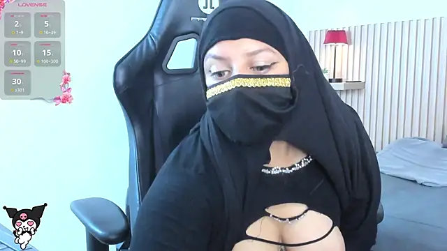 Snapshot of zully_01 chatting on 05-16-26, 10:36 zully 01 online show from 05-16-26, 10:36