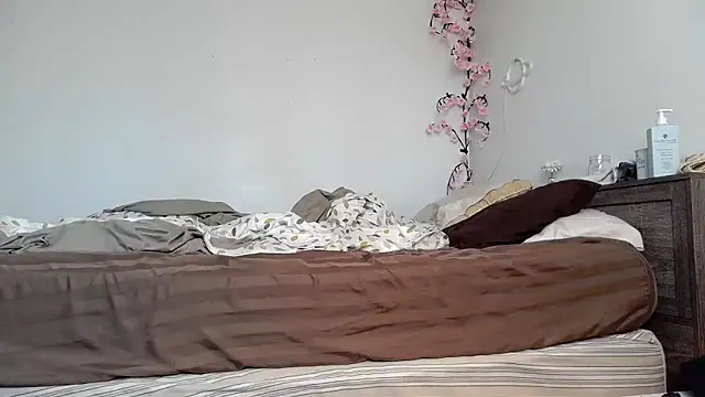 Kittyymaze1 online show from 04-22-26, 12:28