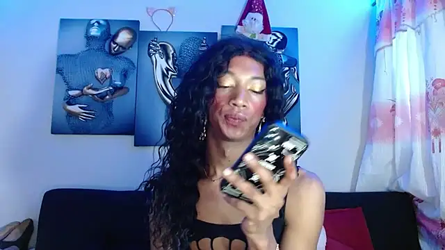 Snapshot of Maidi_ chatting on 01-17-25, 01:35 Maidi online show from 01-17-25, 01:35