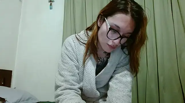 kittenlizz online show from 12-15-24, 11:42