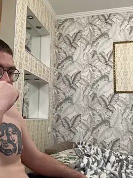 LushLuna online show from 01-16-25, 03:46