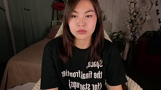 Jennifer murr online show from 10-28-25, 01:36