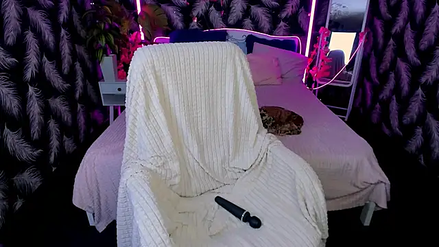 Jennifer murr online show from 11-23-25, 01:33