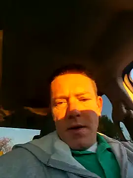 Snapshot of Bigtater1999 chatting on 10-23-25, 11:42 Bigtater1999 online show from 10-23-25, 11:42