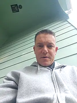 Snapshot of Bigtater1999 chatting on 11-01-25, 09:17 Bigtater1999 online show from 11-01-25, 09:17