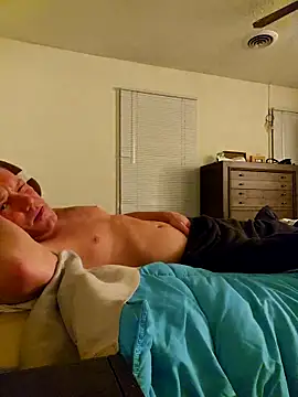 Snapshot of Bigtater1999 chatting on 11-04-25, 12:54 Bigtater1999 online show from 11-04-25, 12:54