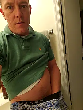 Snapshot of Bigtater1999 chatting on 11-27-25, 07:27 Bigtater1999 online show from 11-27-25, 07:27