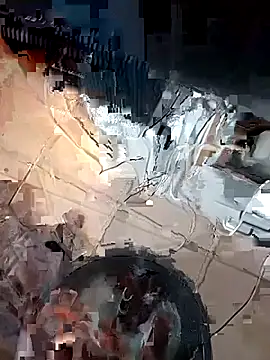 Lee195CA online show from 04-29-26, 02:10