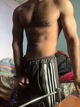 Snapshot of Vampire_xoxo chatting on 12-19-24, 07:40 Vampire xoxo online show from 12-19-24, 07:40