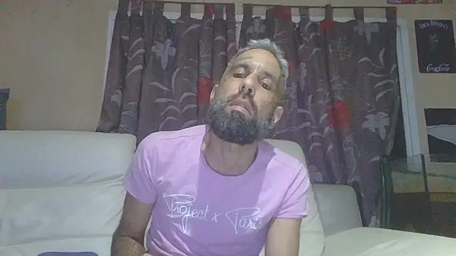 Snapshot of arrow13680 chatting on 02-07-26, 12:47 arrow13680 online show from 02-07-26, 12:47