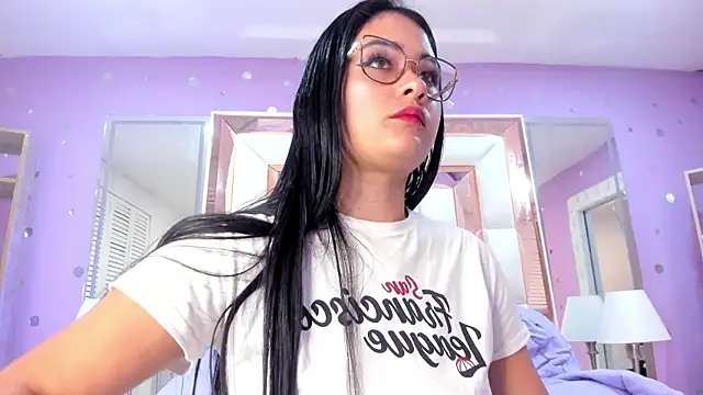 scarlette 15  online show from 04-26-26, 12:25