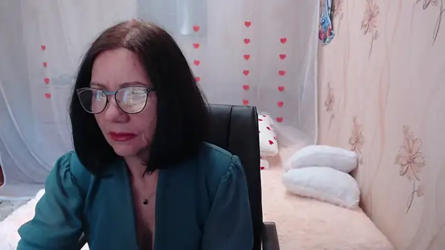 Snapshot of OlgaHottie chatting on 03-06-25, 11:09 OlgaHottie online show from 03-06-25, 11:09