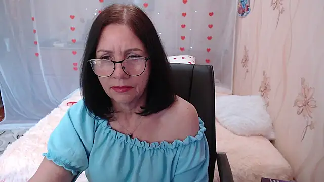 Snapshot of OlgaHottie chatting on 03-10-25, 02:28 OlgaHottie online show from 03-10-25, 02:28