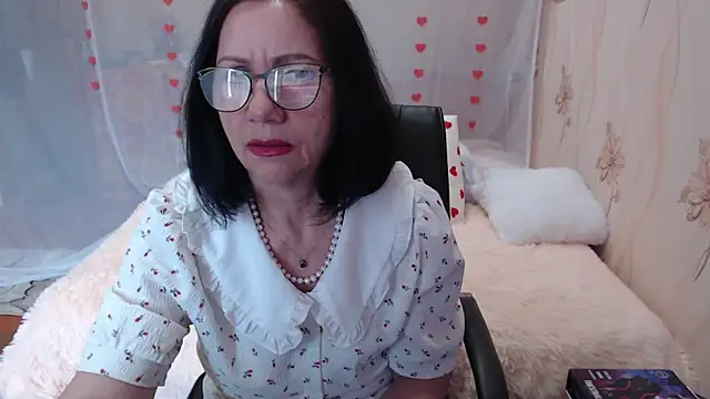 Snapshot of OlgaHottie chatting on 03-13-25, 11:27 OlgaHottie online show from 03-13-25, 11:27