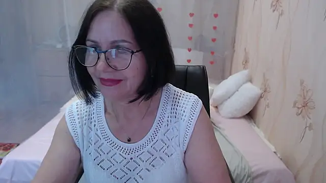 Snapshot of OlgaHottie chatting on 09-30-25, 11:32 OlgaHottie online show from 09-30-25, 11:32