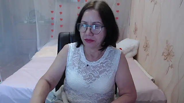 Snapshot of OlgaHottie chatting on 10-03-25, 11:35 OlgaHottie online show from 10-03-25, 11:35