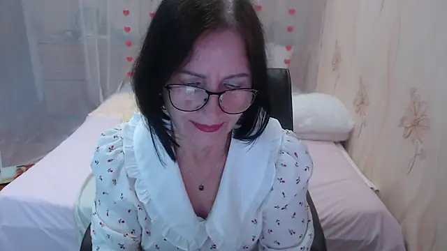 Snapshot of OlgaHottie chatting on 10-09-25, 11:47 OlgaHottie online show from 10-09-25, 11:47
