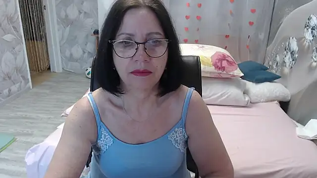 Snapshot of OlgaHottie chatting on 04-28-26, 01:04 OlgaHottie online show from 04-28-26, 01:04