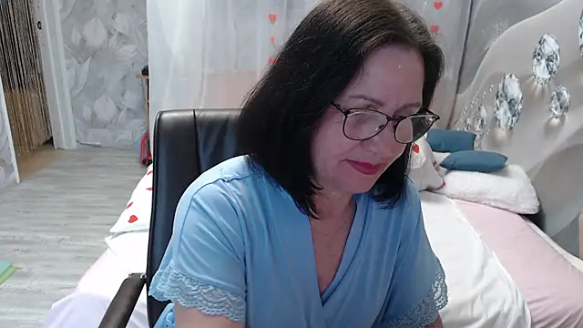 Snapshot of OlgaHottie chatting on 05-23-26, 11:31 OlgaHottie online show from 05-23-26, 11:31