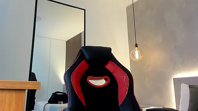 Snapshot of alma_fenix chatting on 11-05-25, 12:27 alma fenix online show from 11-05-25, 12:27