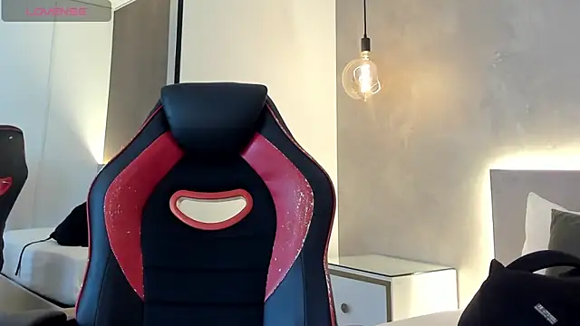 Snapshot of alma_fenix chatting on 11-19-25, 12:27 alma fenix online show from 11-19-25, 12:27